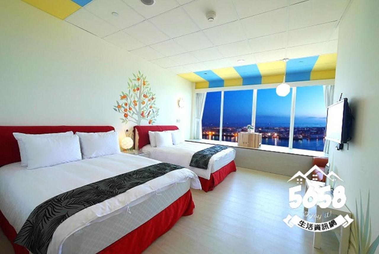 85 Eagle Hotel Kaohsiung Exteriör bild