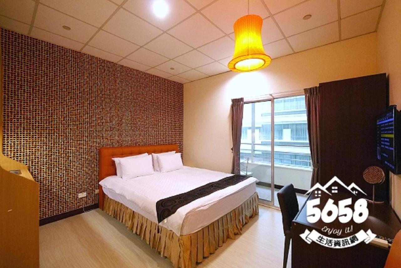 85 Eagle Hotel Kaohsiung Exteriör bild